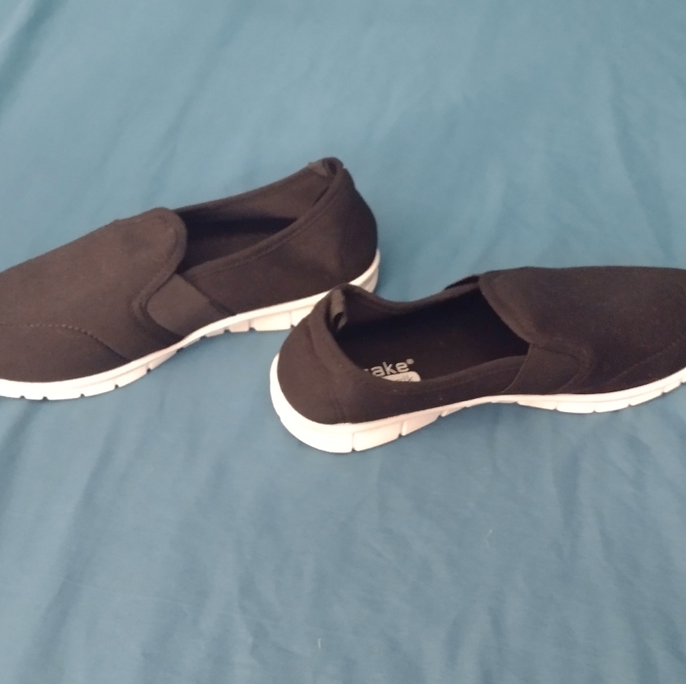 NWOT Take a Walk Women's Black Stretch Slip On Athletic Shoes with White Soles - Picture 8 of 15